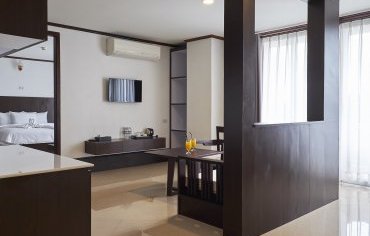 Executive Suite - Continental Plaza Vientiane